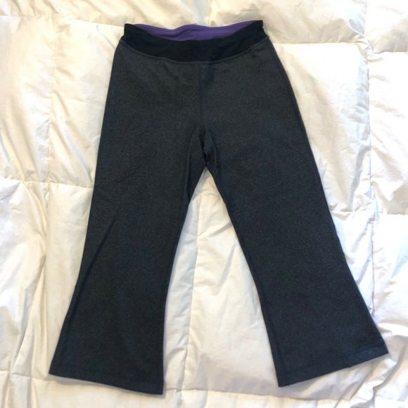 Lululemon Gather & Crow cropped leggings flared 4 - Picture 2 of 4